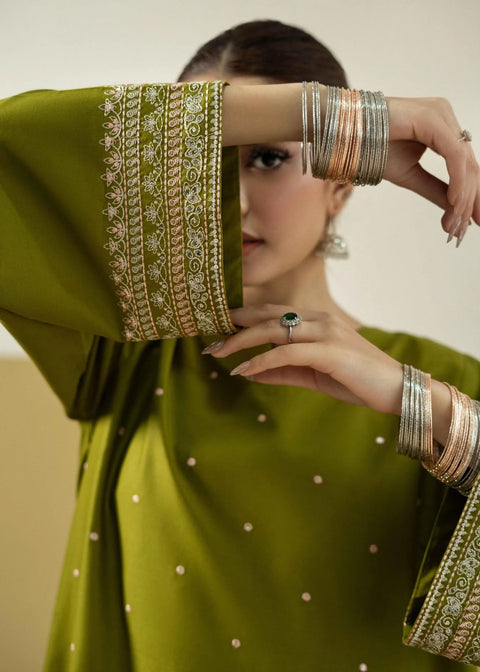 URGE PRET  Dhanak Embroidered 2 Piece .