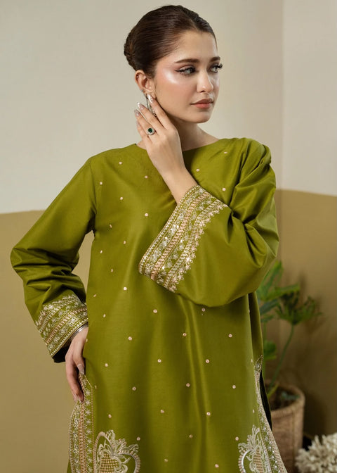 URGE PRET  Dhanak Embroidered 2 Piece .