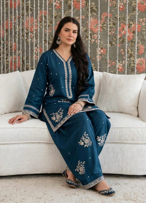 Royal Sapphire – Dhanak Embroidered 2 pc Suit.