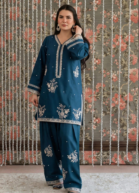 Royal Sapphire – Dhanak Embroidered 2 pc Suit.