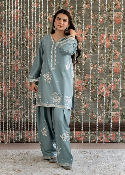 Royal Sapphire – Dhanak Embroidered 2 pc Suit.