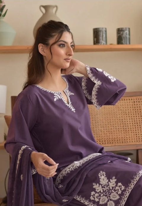 Laam Winter Elegance – Embroidered Dhank 3-Piece Suit.